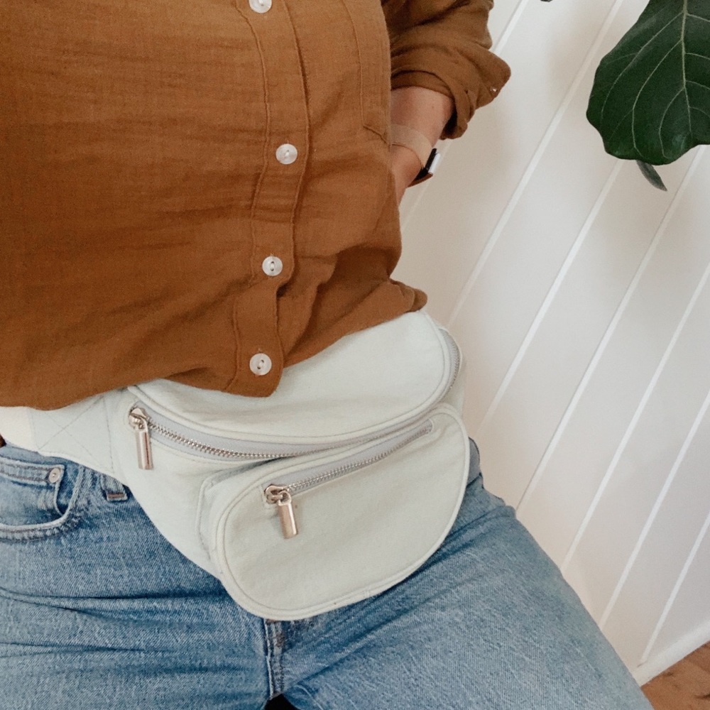 NWOT, WILD FABLE denim Fanny pack.